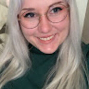Meet your Posher, Alisa